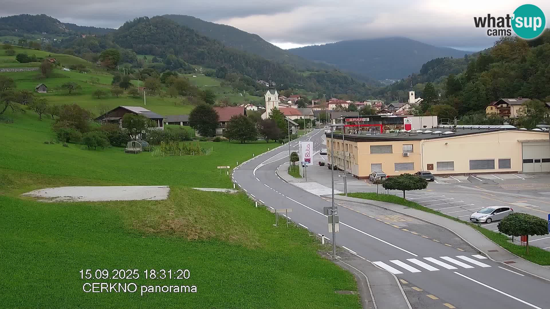 Webcam en direct – Entrée de la ville de Cerkno