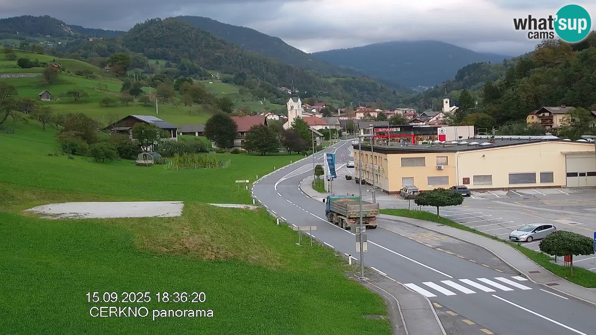Cerkno entrada a la ciudad Webcam en vivo