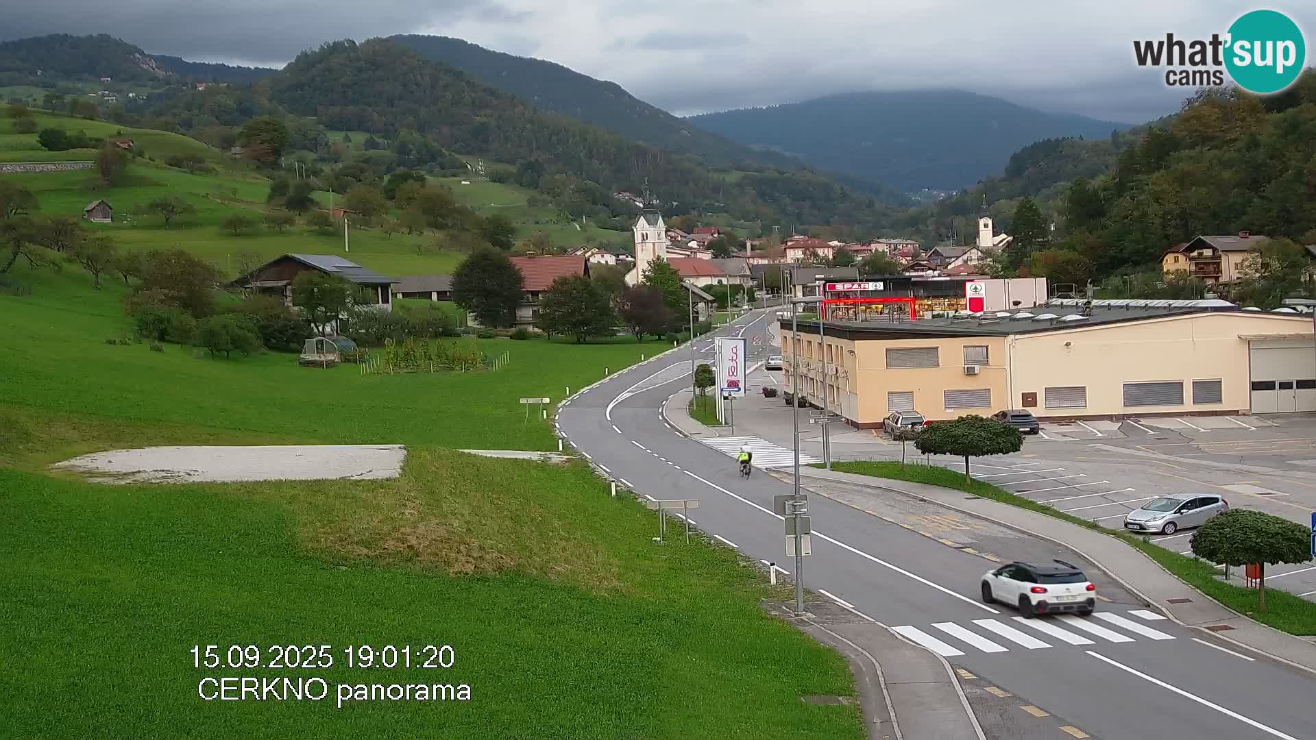 Webcam en direct – Entrée de la ville de Cerkno