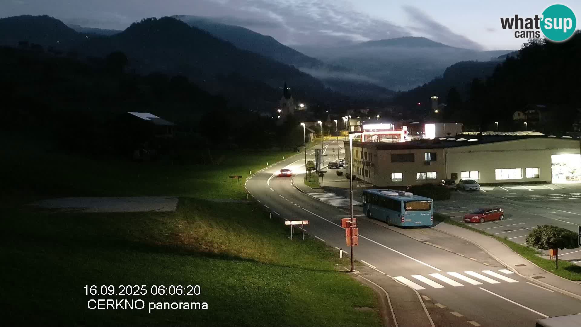 Webcam en direct – Entrée de la ville de Cerkno