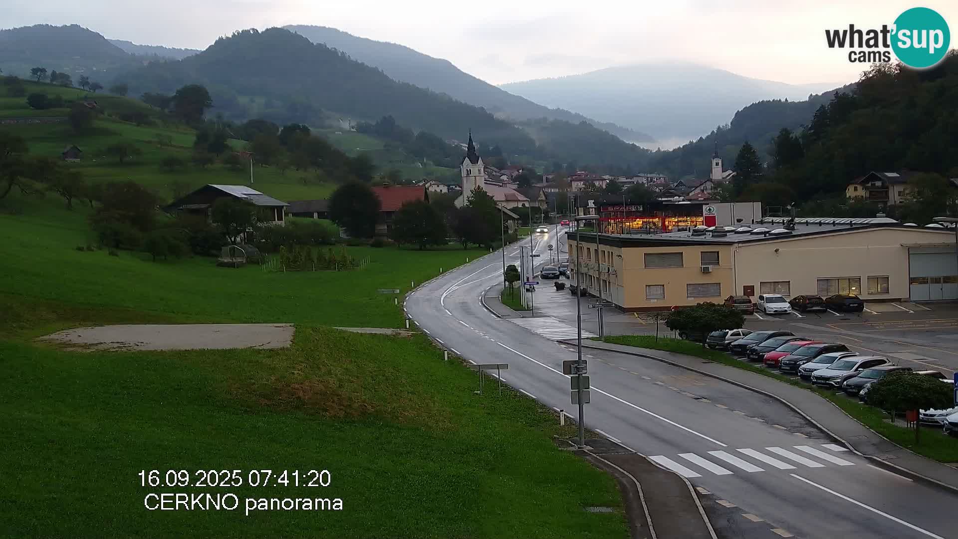 Webcam en direct – Entrée de la ville de Cerkno