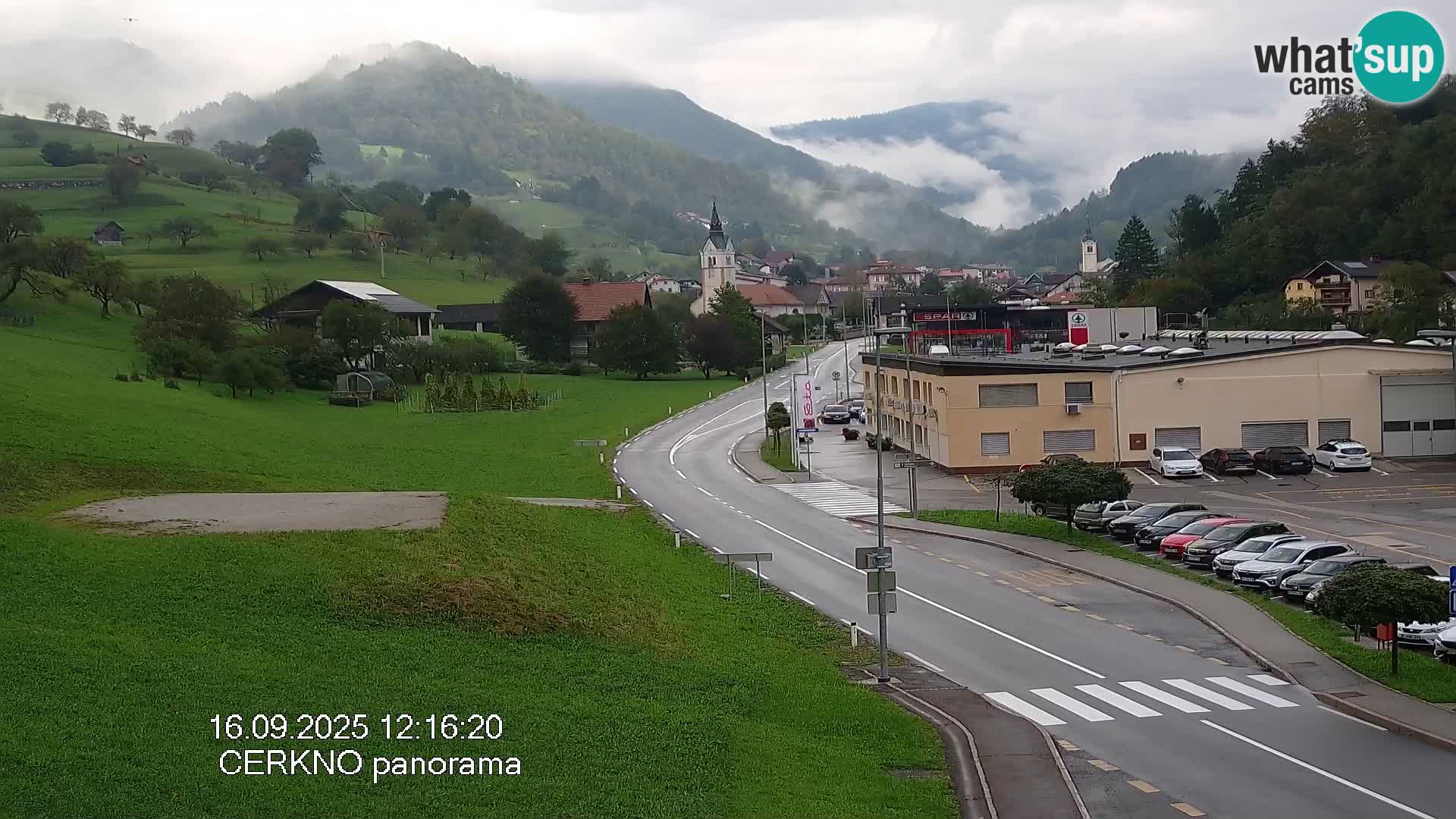 Webcam en direct – Entrée de la ville de Cerkno