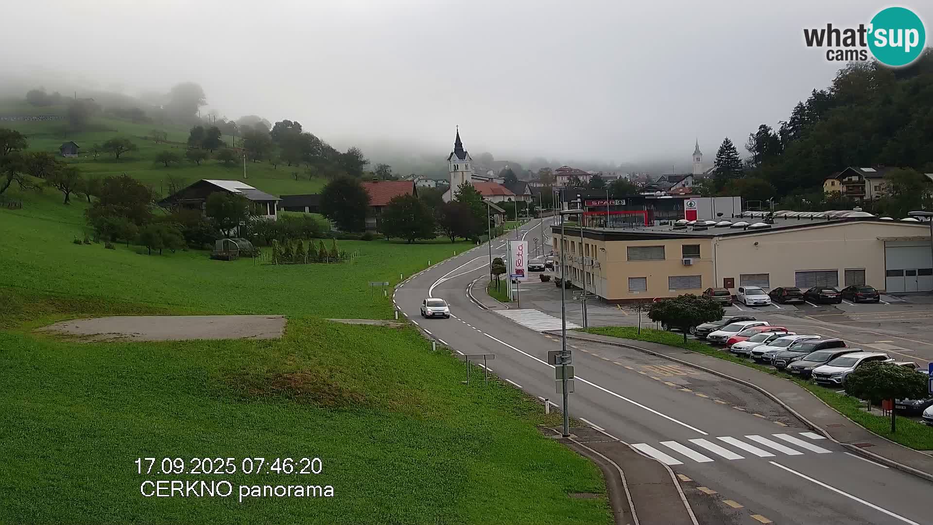 Webcam en direct – Entrée de la ville de Cerkno