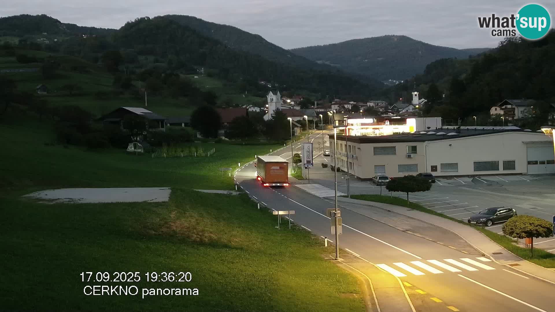 Cerkno entrada a la ciudad Webcam en vivo