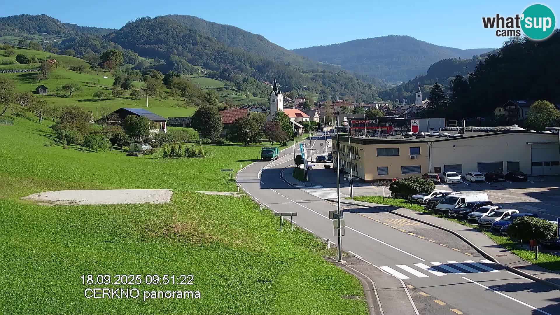 Webcam en direct – Entrée de la ville de Cerkno