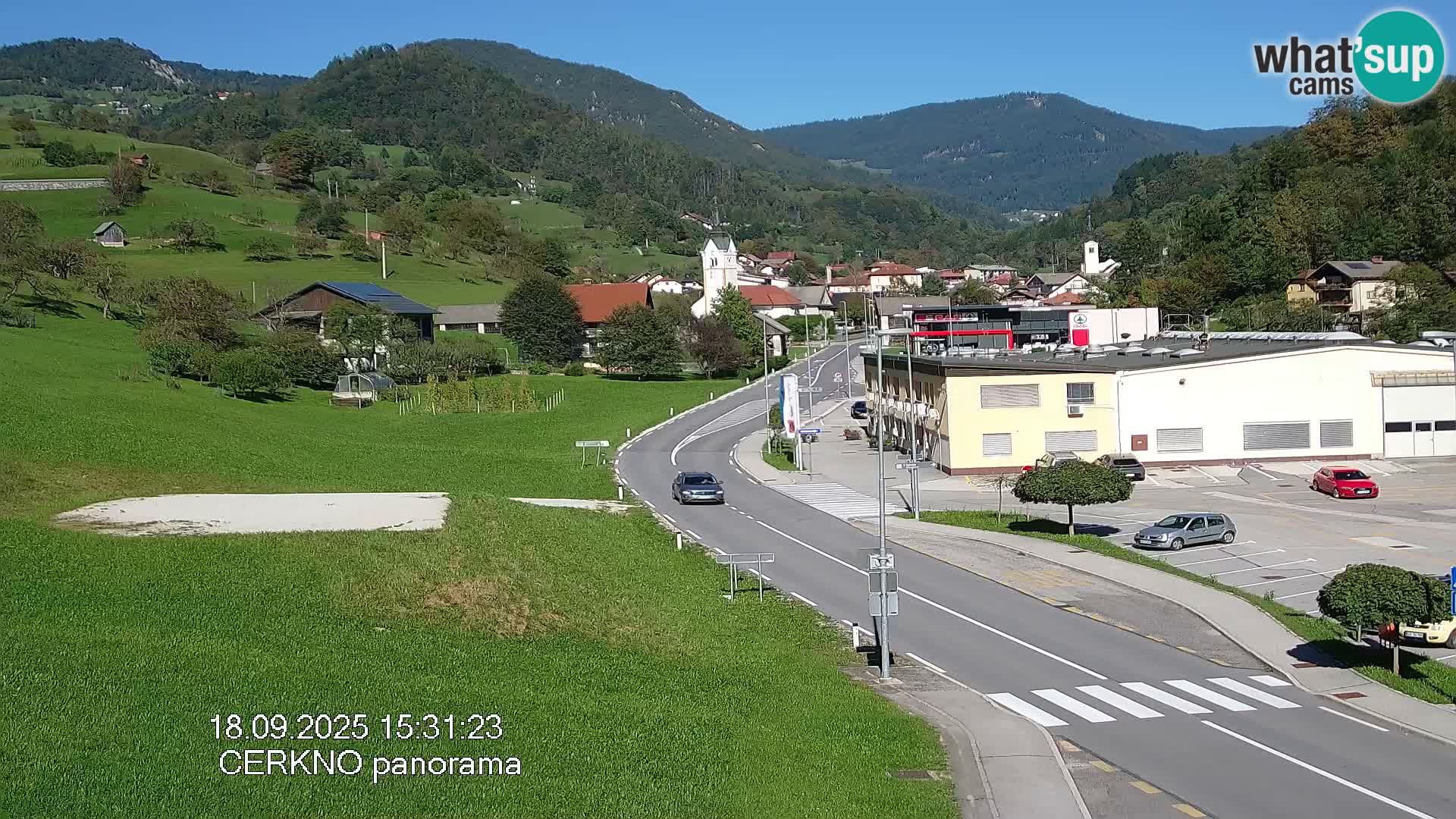 Webcam en direct – Entrée de la ville de Cerkno