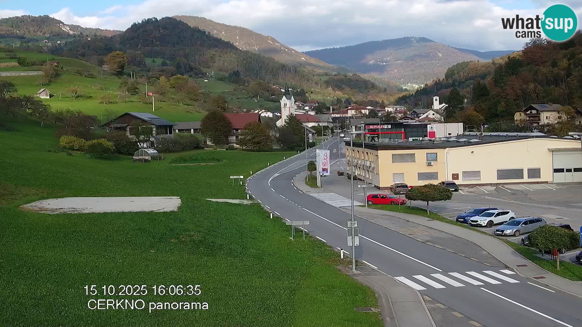Webcam en direct – Entrée de la ville de Cerkno