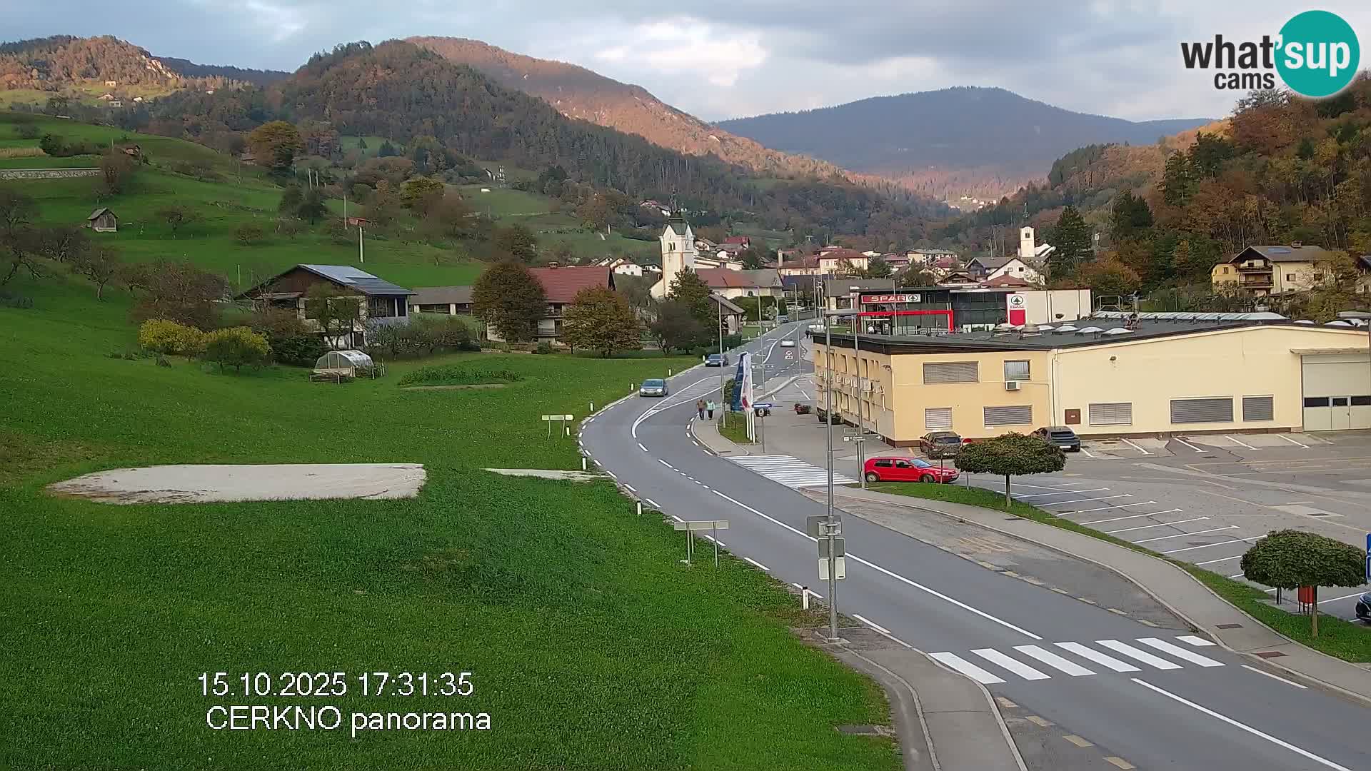 Webcam en direct – Entrée de la ville de Cerkno