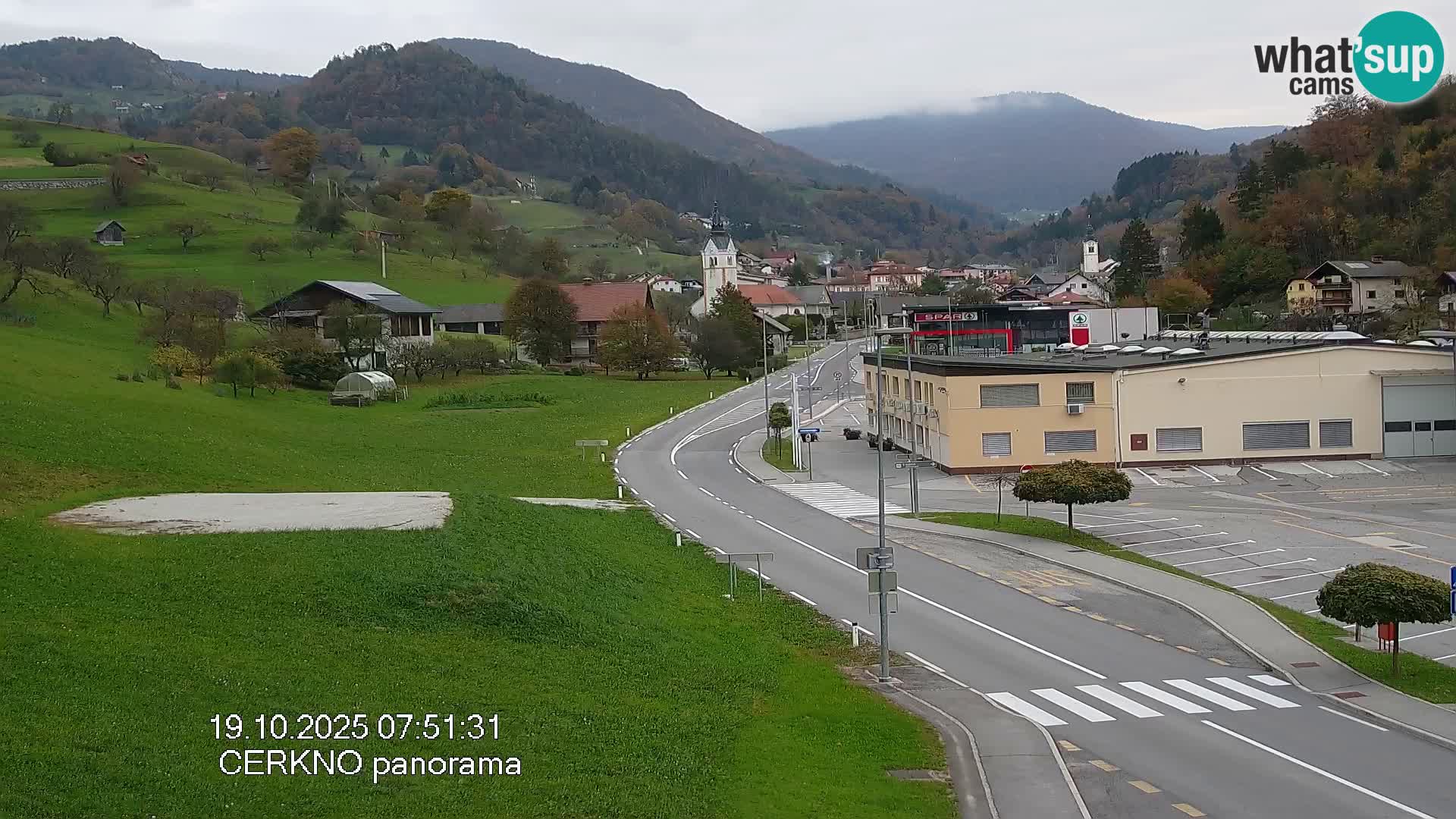Cerkno entrada a la ciudad Webcam en vivo