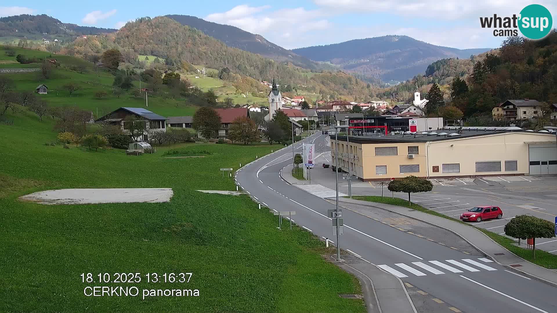 Webcam en direct – Entrée de la ville de Cerkno