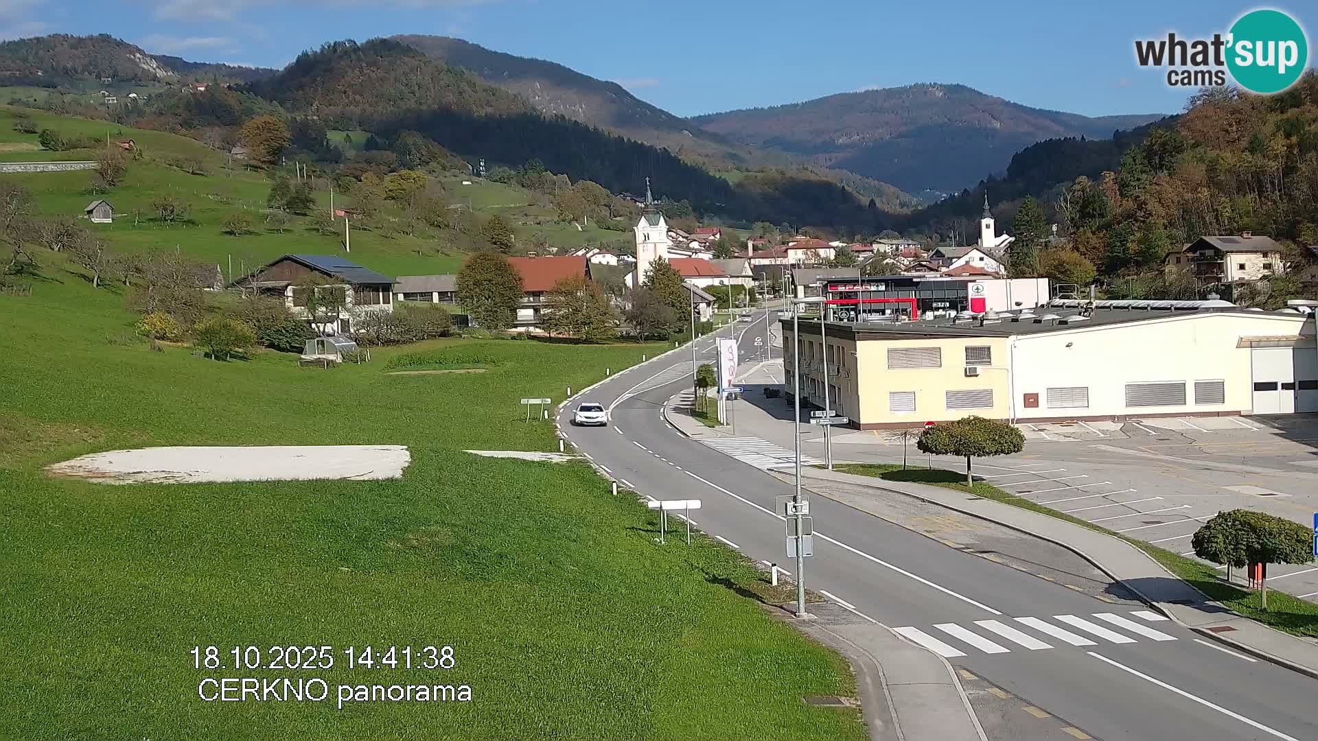 Webcam en direct – Entrée de la ville de Cerkno