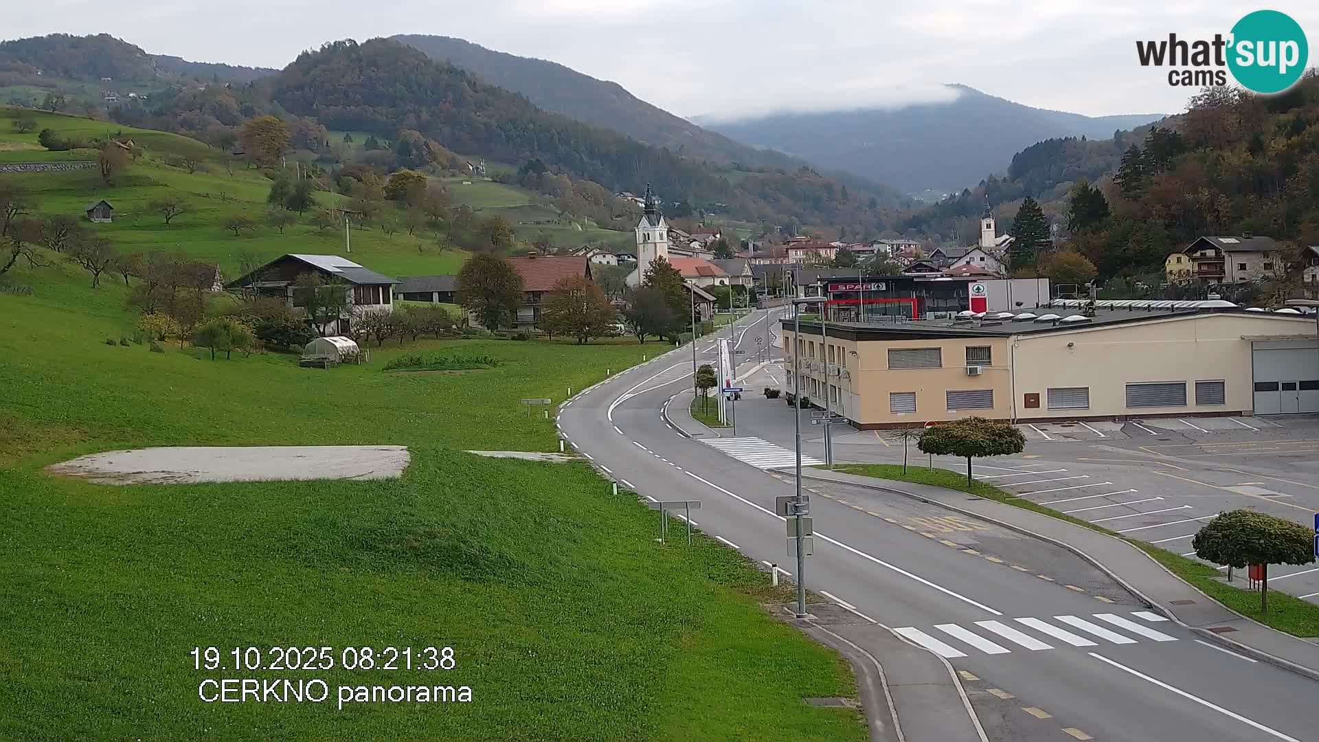 Webcam en direct – Entrée de la ville de Cerkno