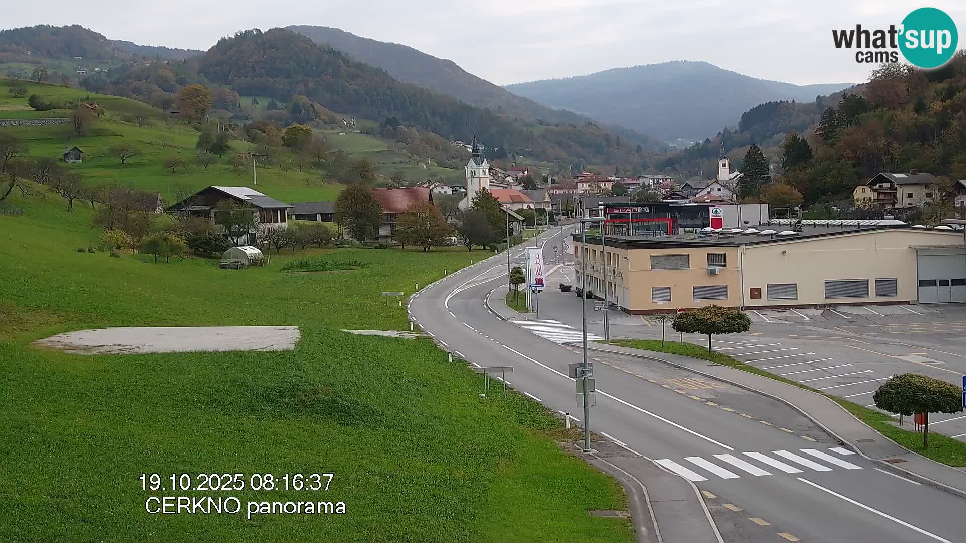 Webcam en direct – Entrée de la ville de Cerkno