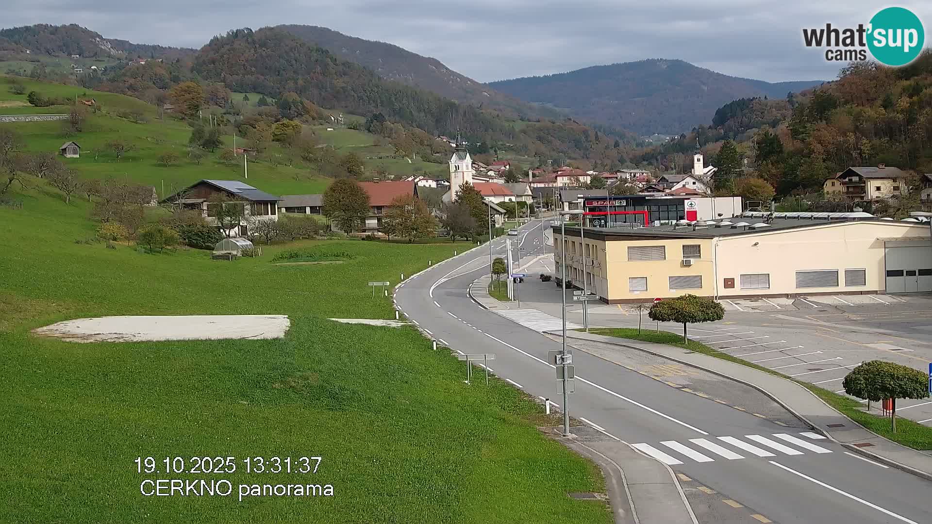Cerkno entrada a la ciudad Webcam en vivo