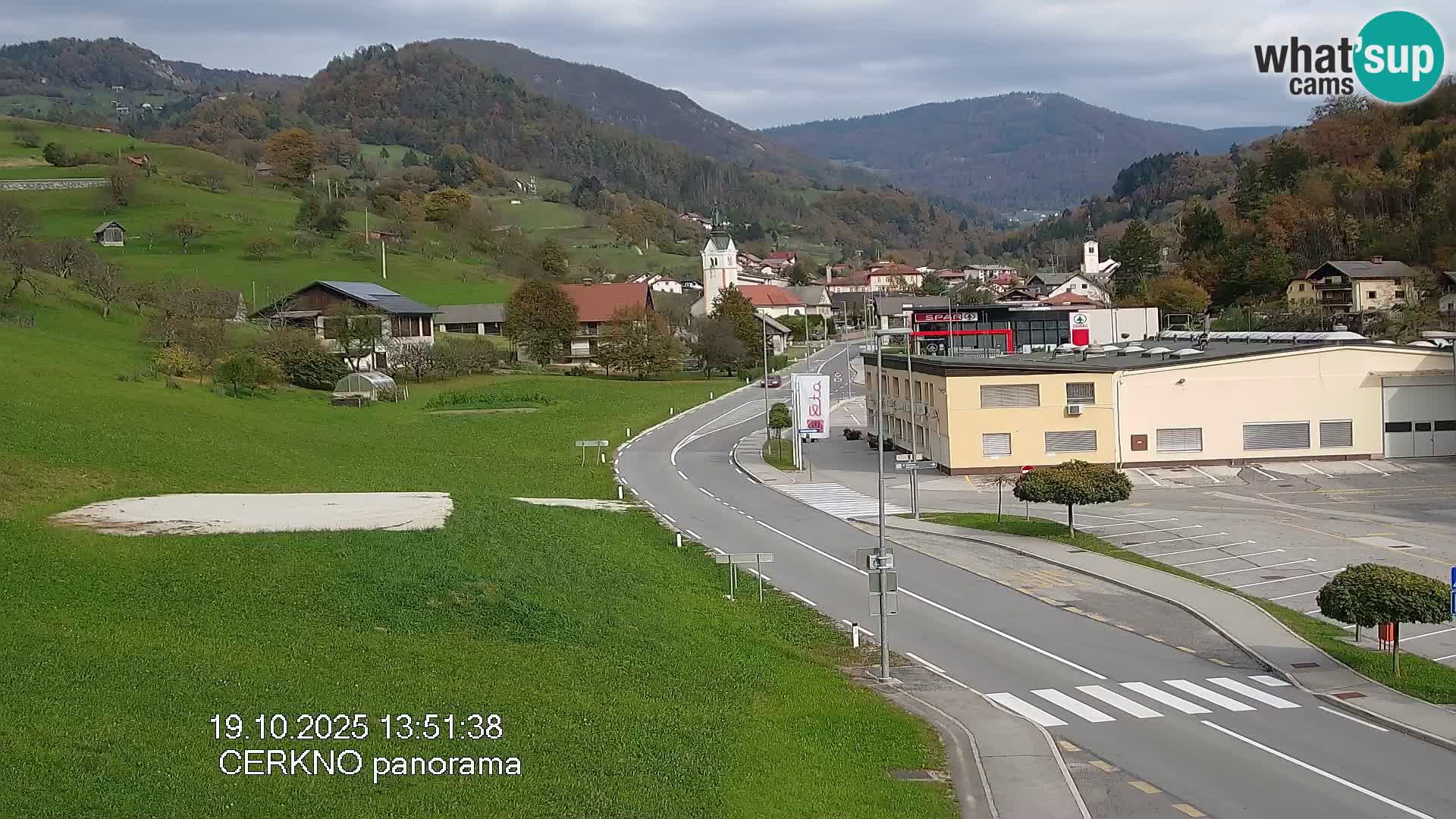 Cerkno entrada a la ciudad Webcam en vivo