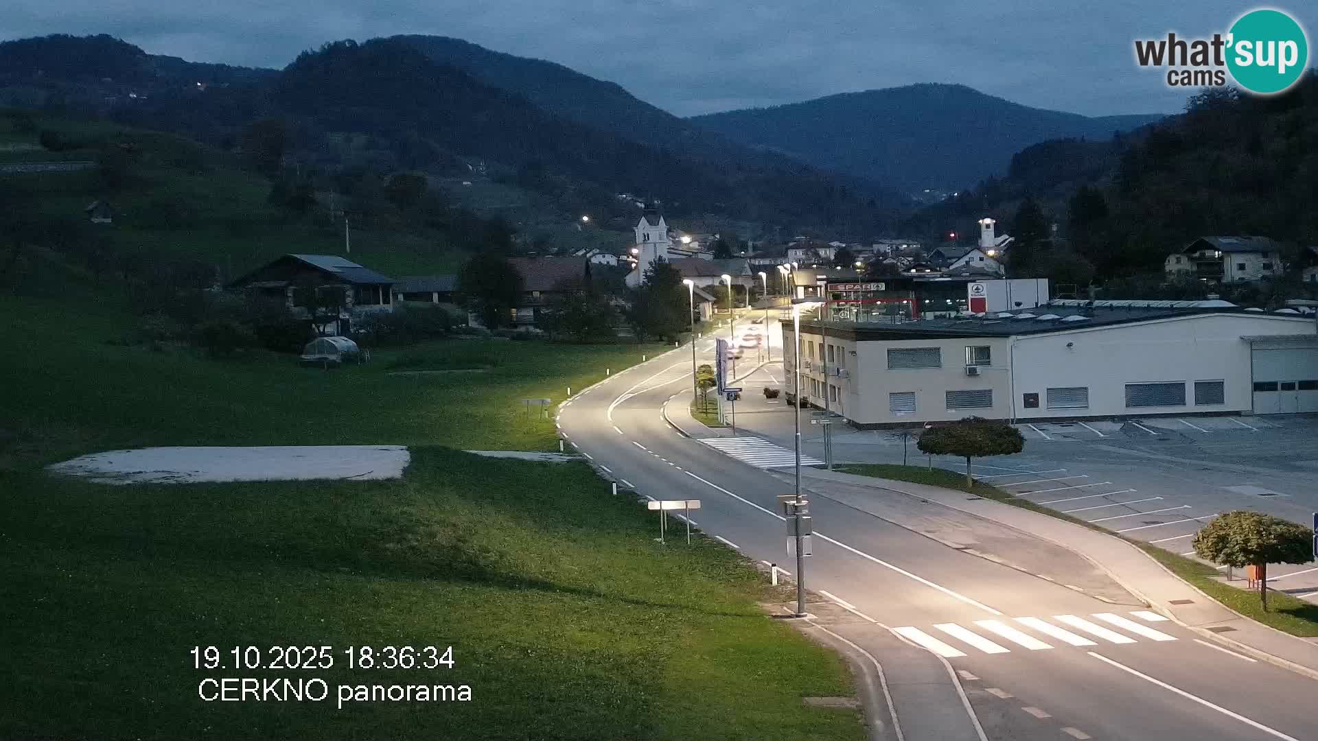 Webcam en direct – Entrée de la ville de Cerkno
