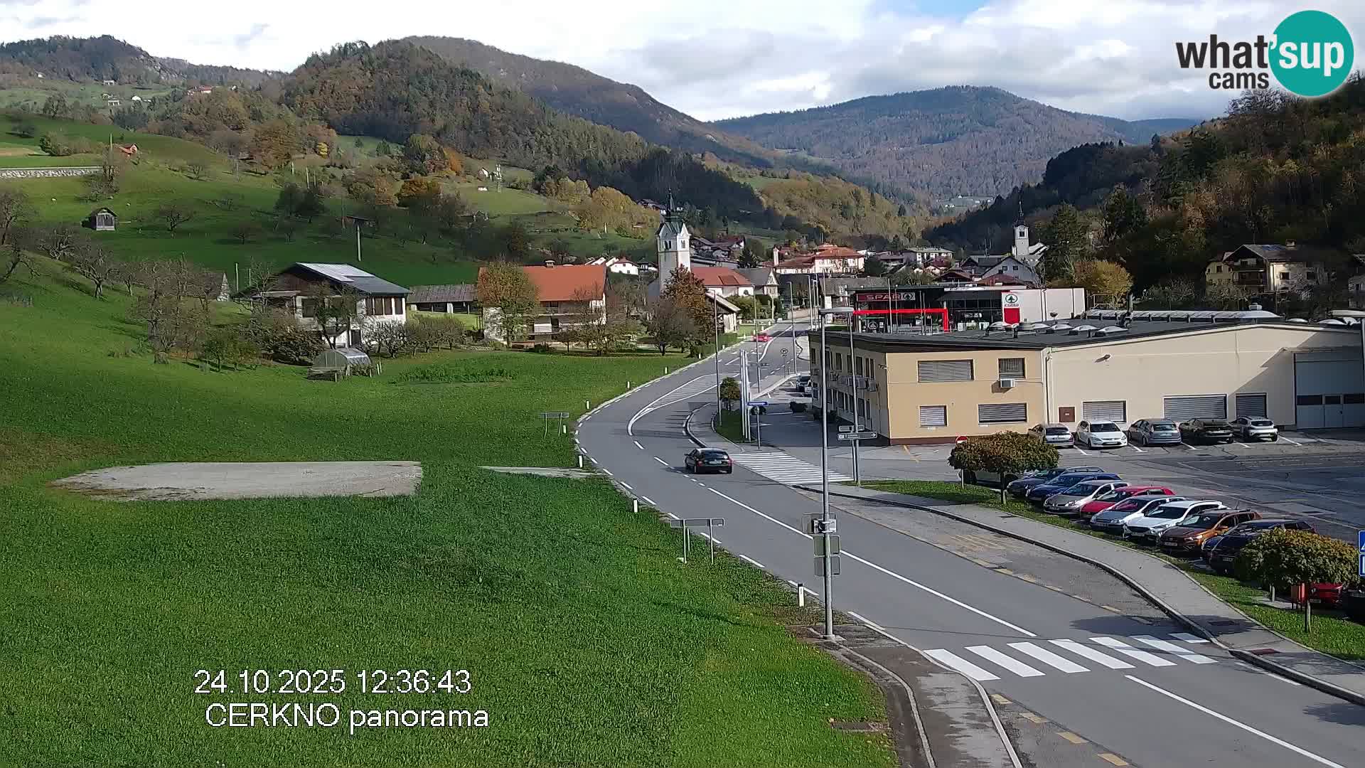 Webcam en direct – Entrée de la ville de Cerkno