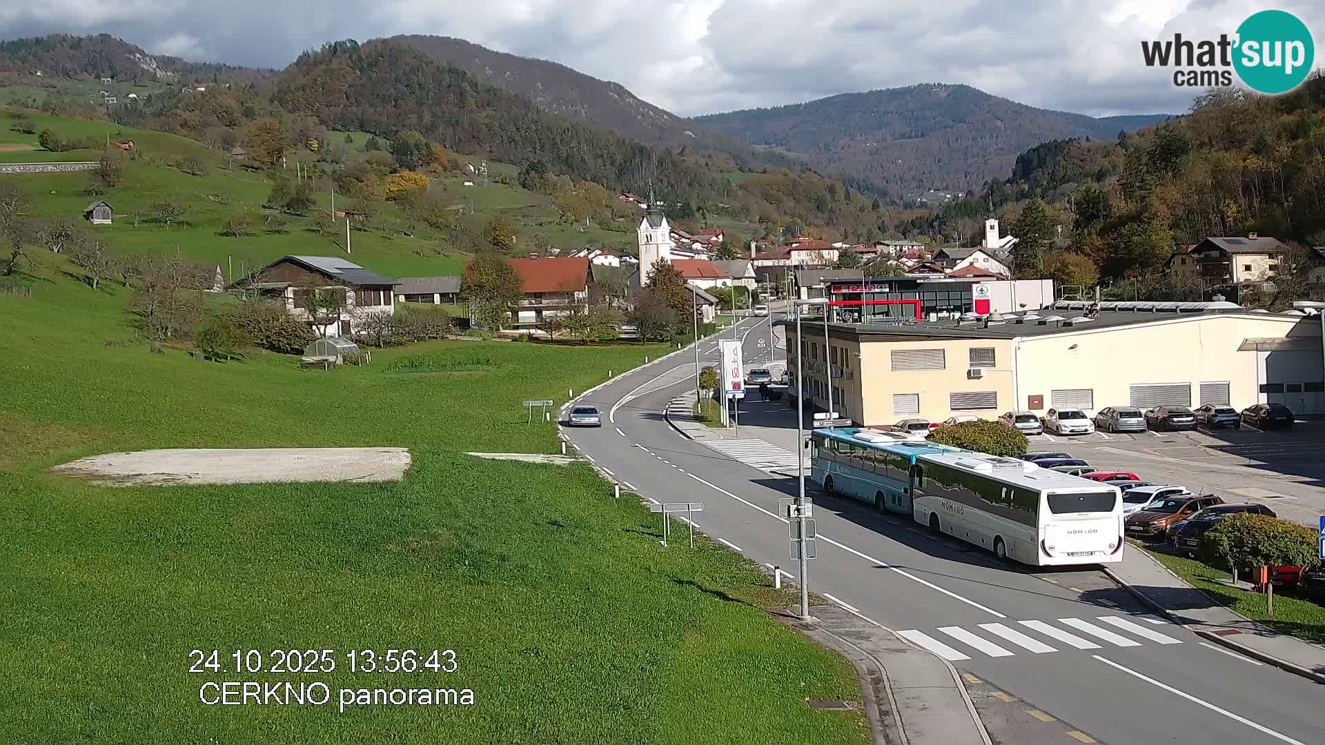 Webcam en direct – Entrée de la ville de Cerkno
