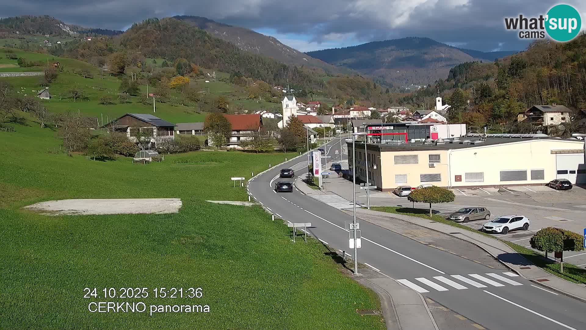 Webcam en direct – Entrée de la ville de Cerkno