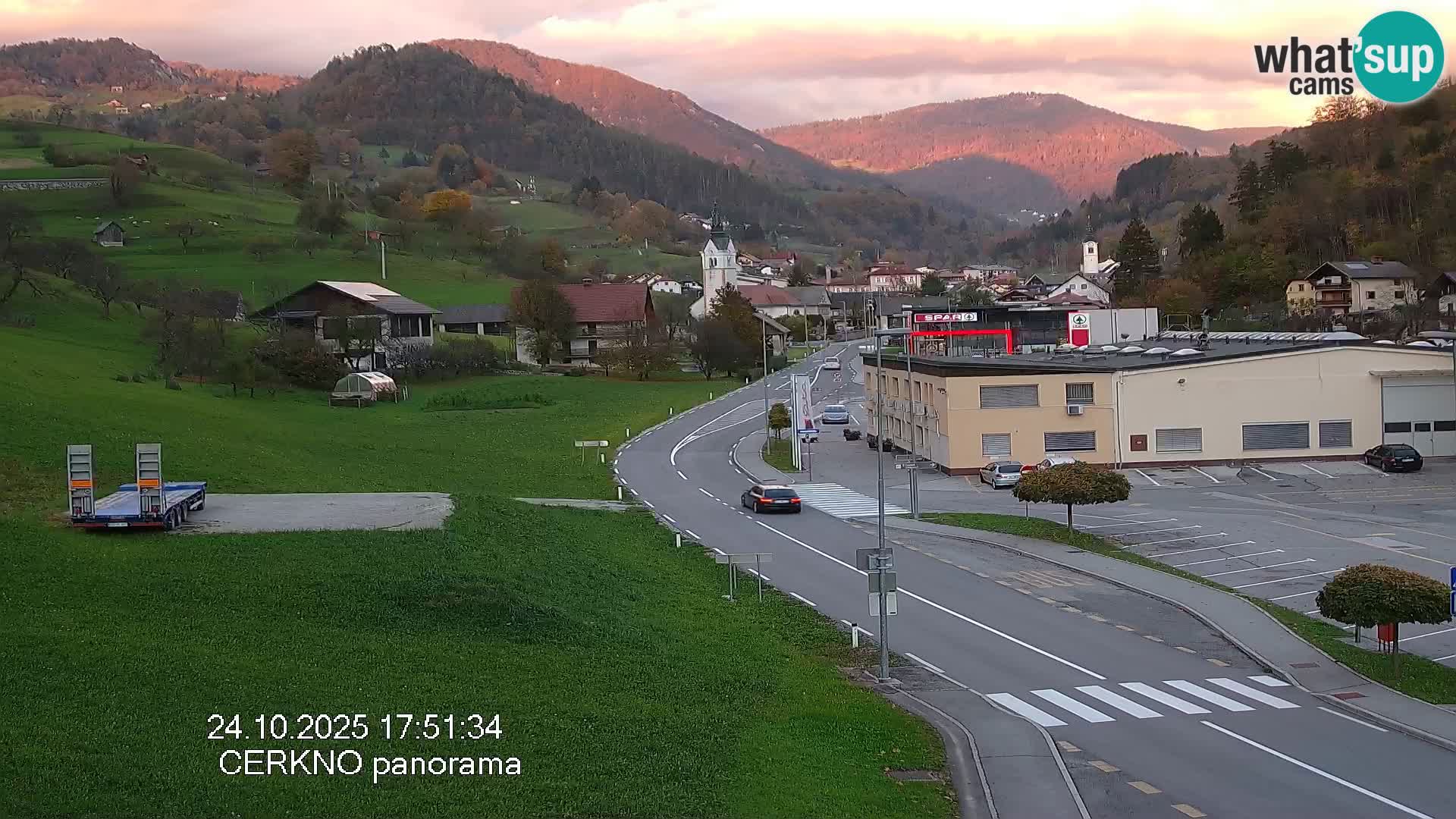 Webcam en direct – Entrée de la ville de Cerkno