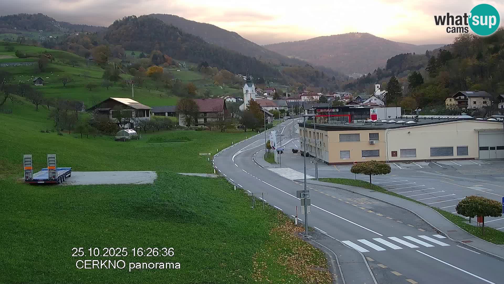 Webcam en direct – Entrée de la ville de Cerkno