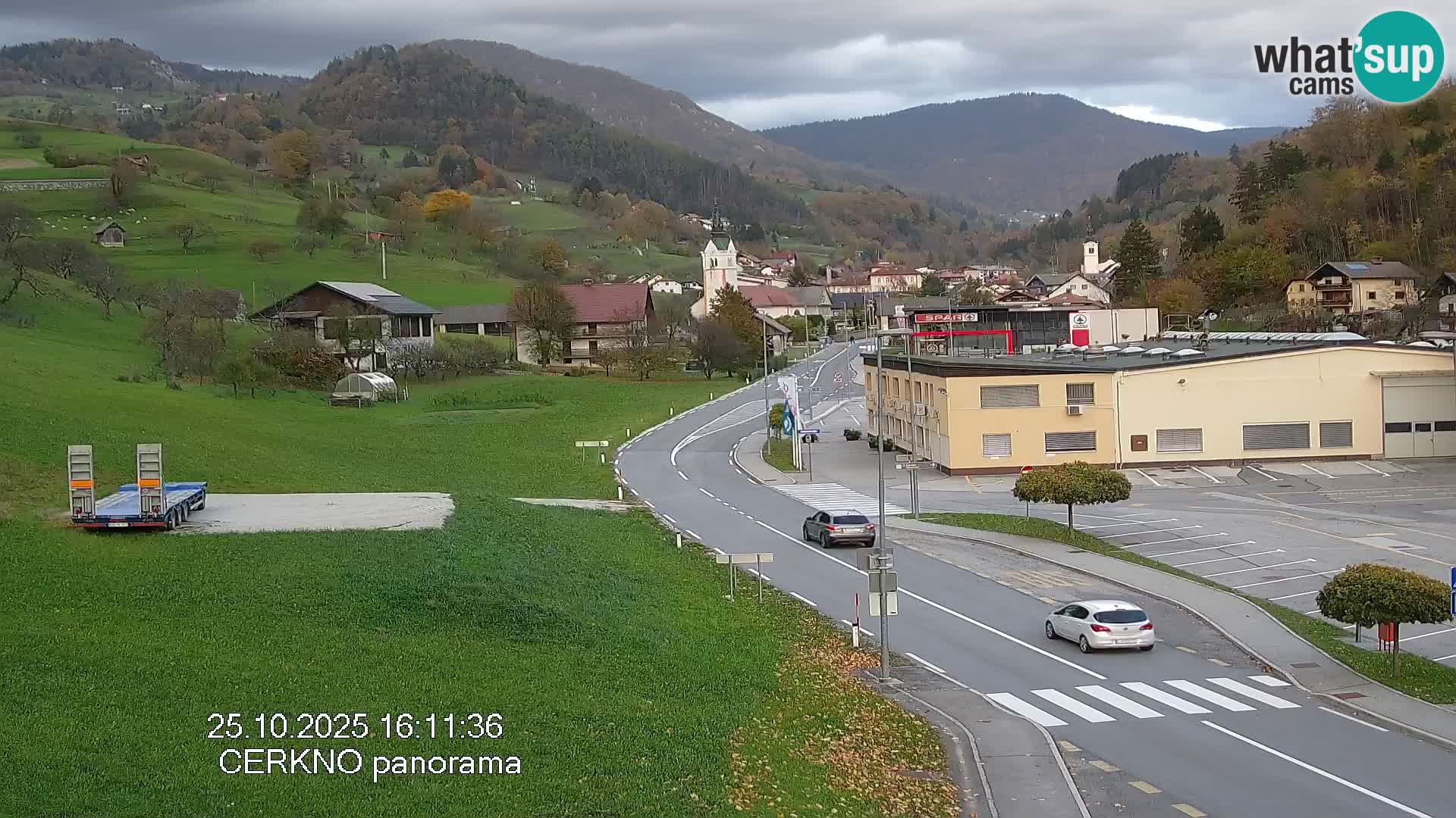 Webcam en direct – Entrée de la ville de Cerkno
