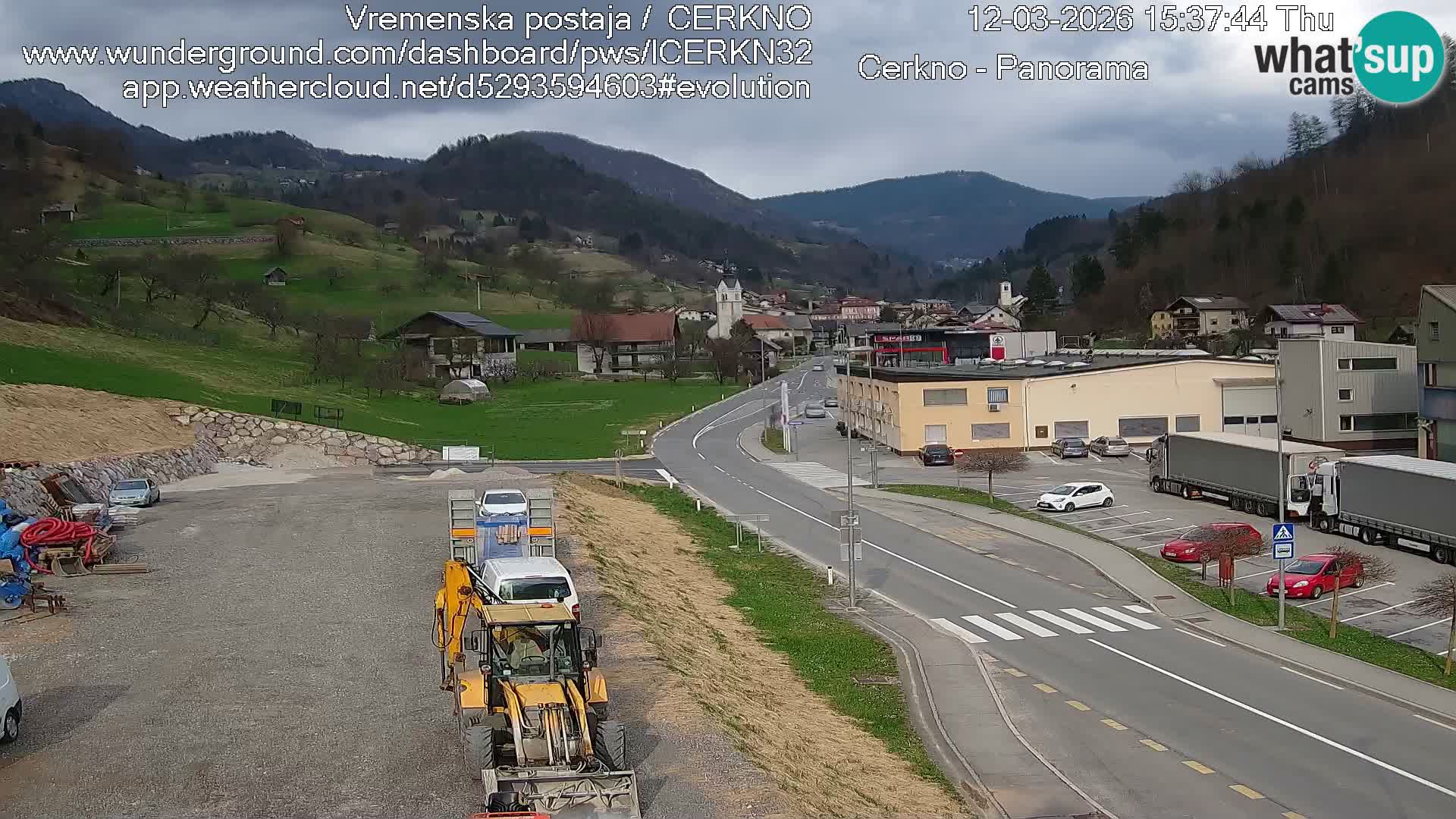 Webcam en direct – Entrée de la ville de Cerkno