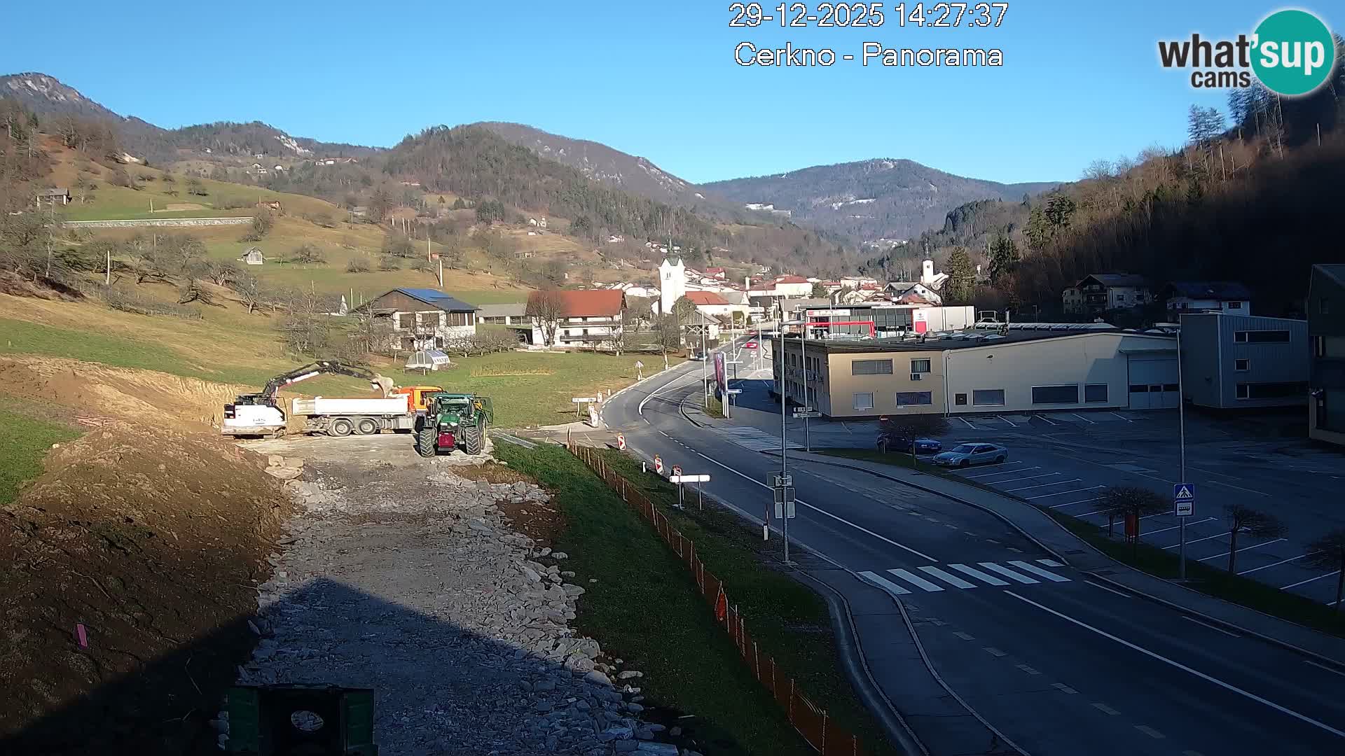 Webcam en direct – Entrée de la ville de Cerkno