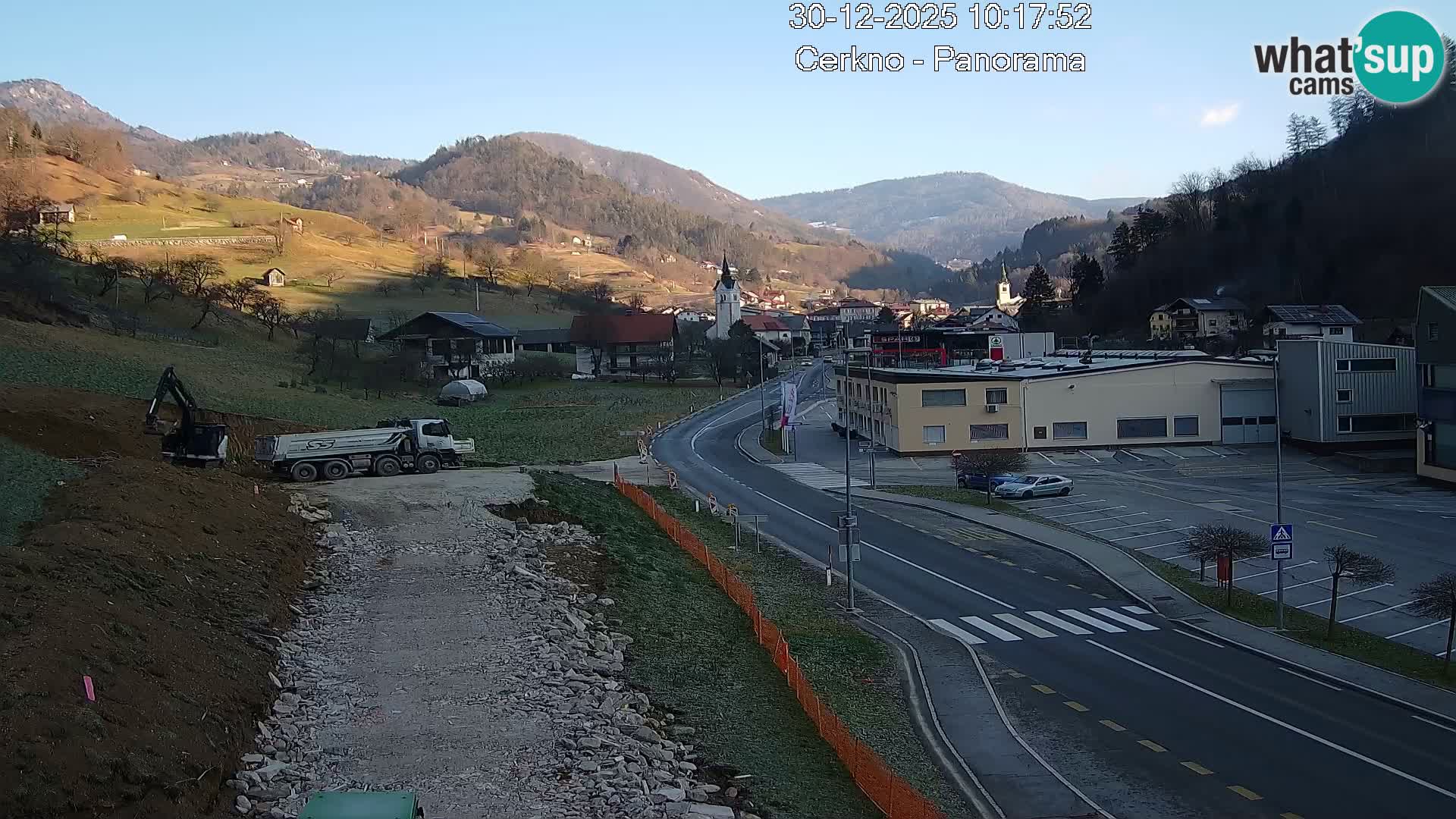 Webcam en direct – Entrée de la ville de Cerkno