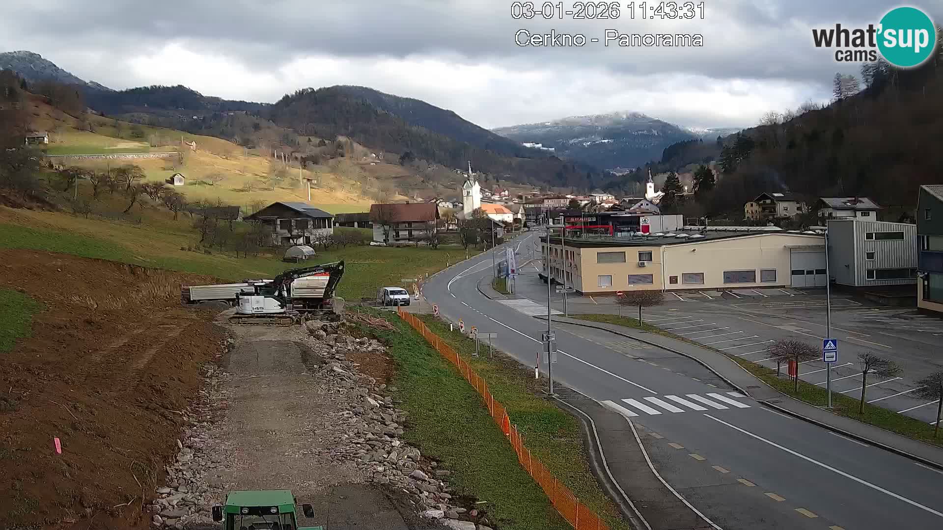 Webcam en direct – Entrée de la ville de Cerkno