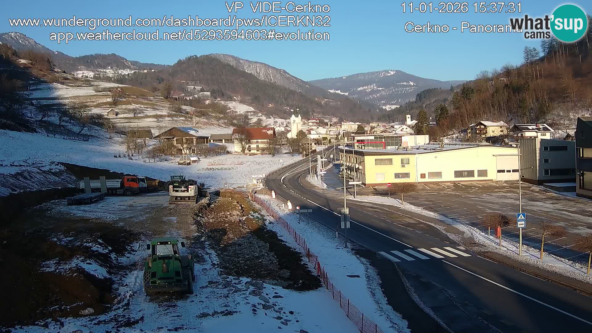 Cerkno city entrance Live Webcam