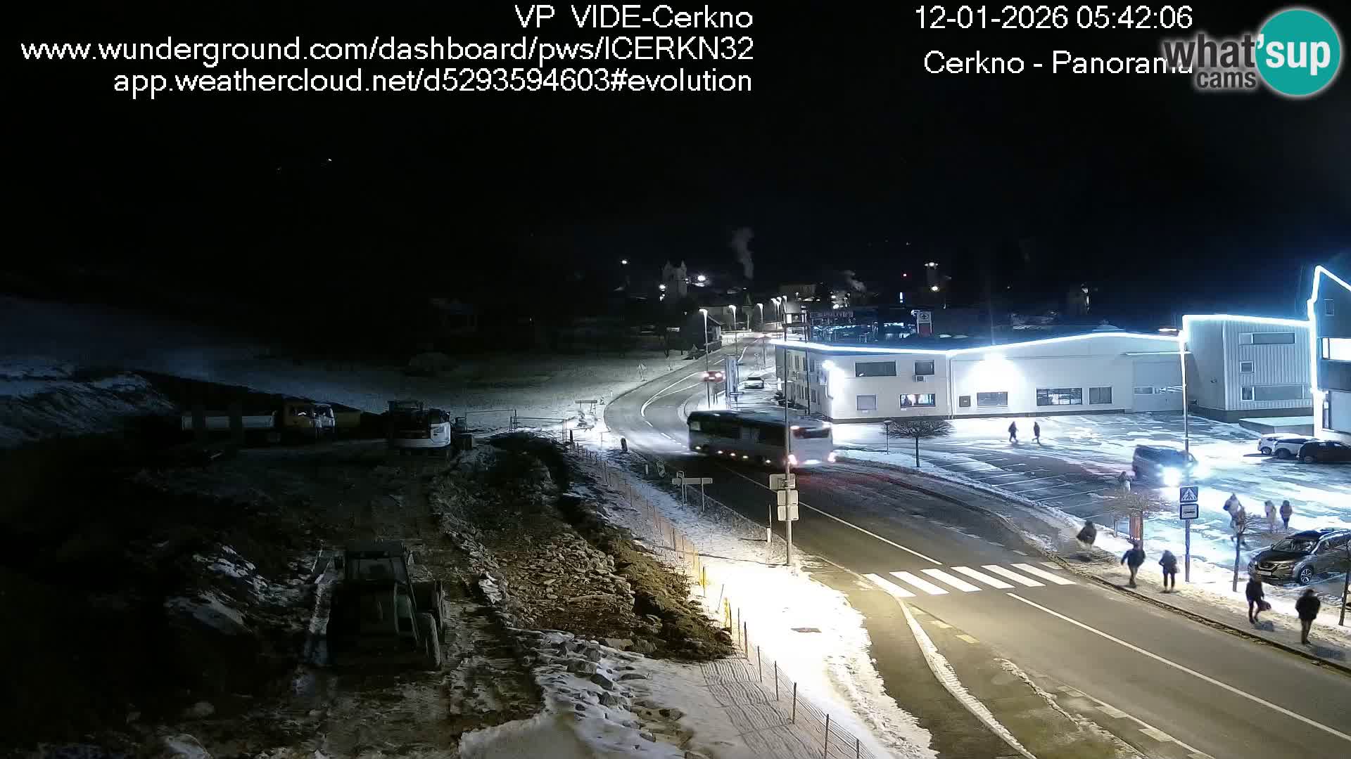 Webcam en direct – Entrée de la ville de Cerkno