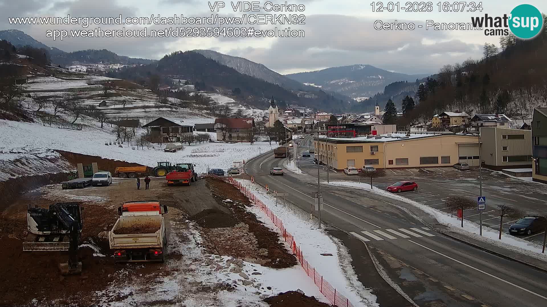 Webcam en direct – Entrée de la ville de Cerkno