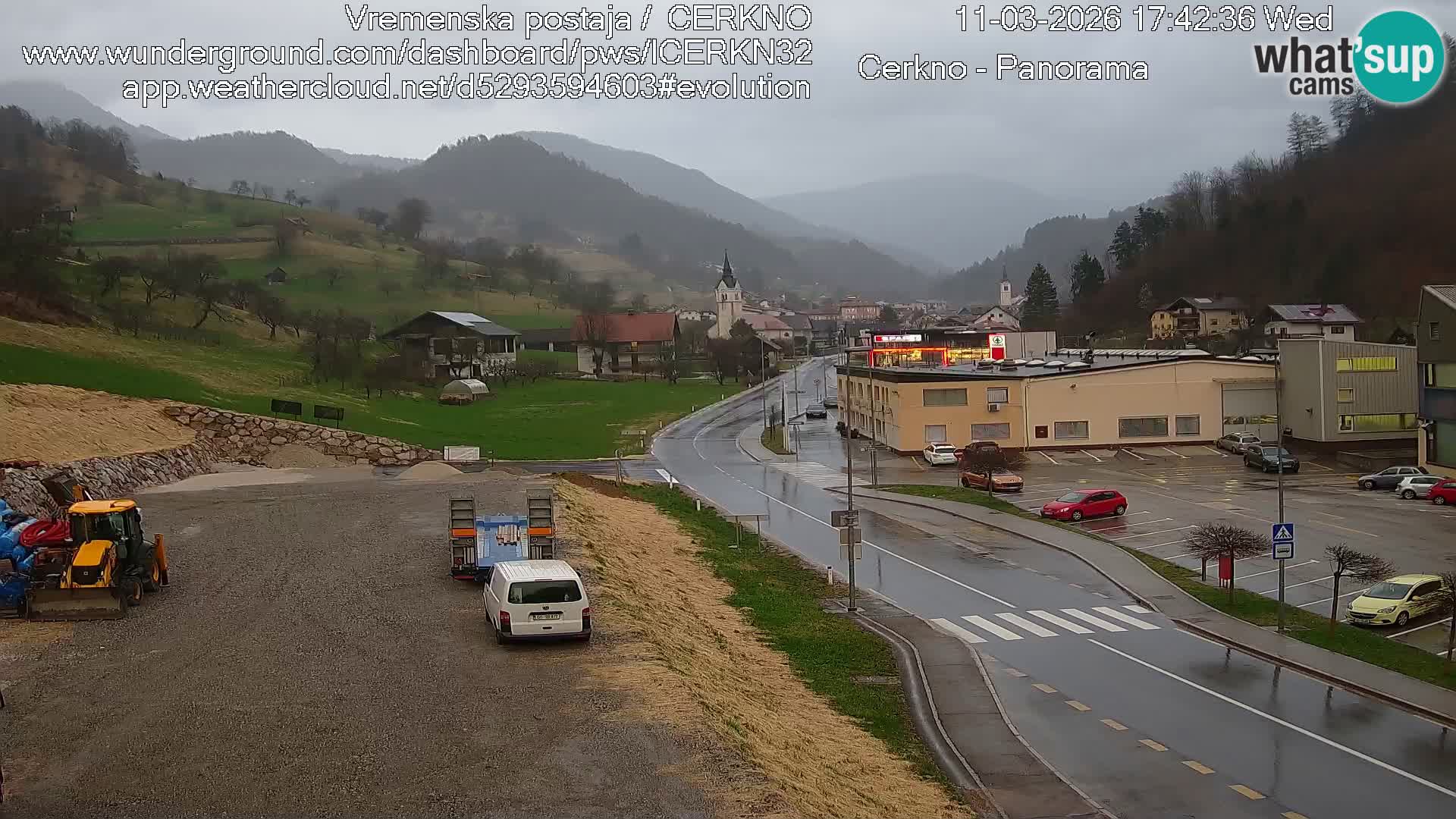 Cerkno city entrance Live Webcam