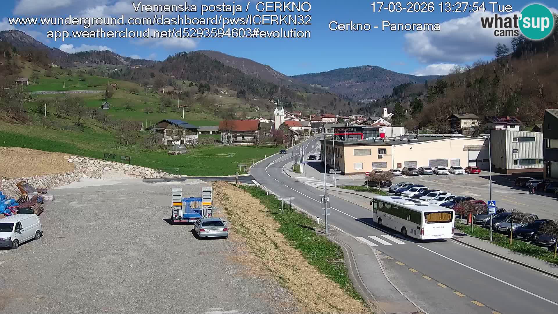 Cerkno entrada a la ciudad Webcam en vivo