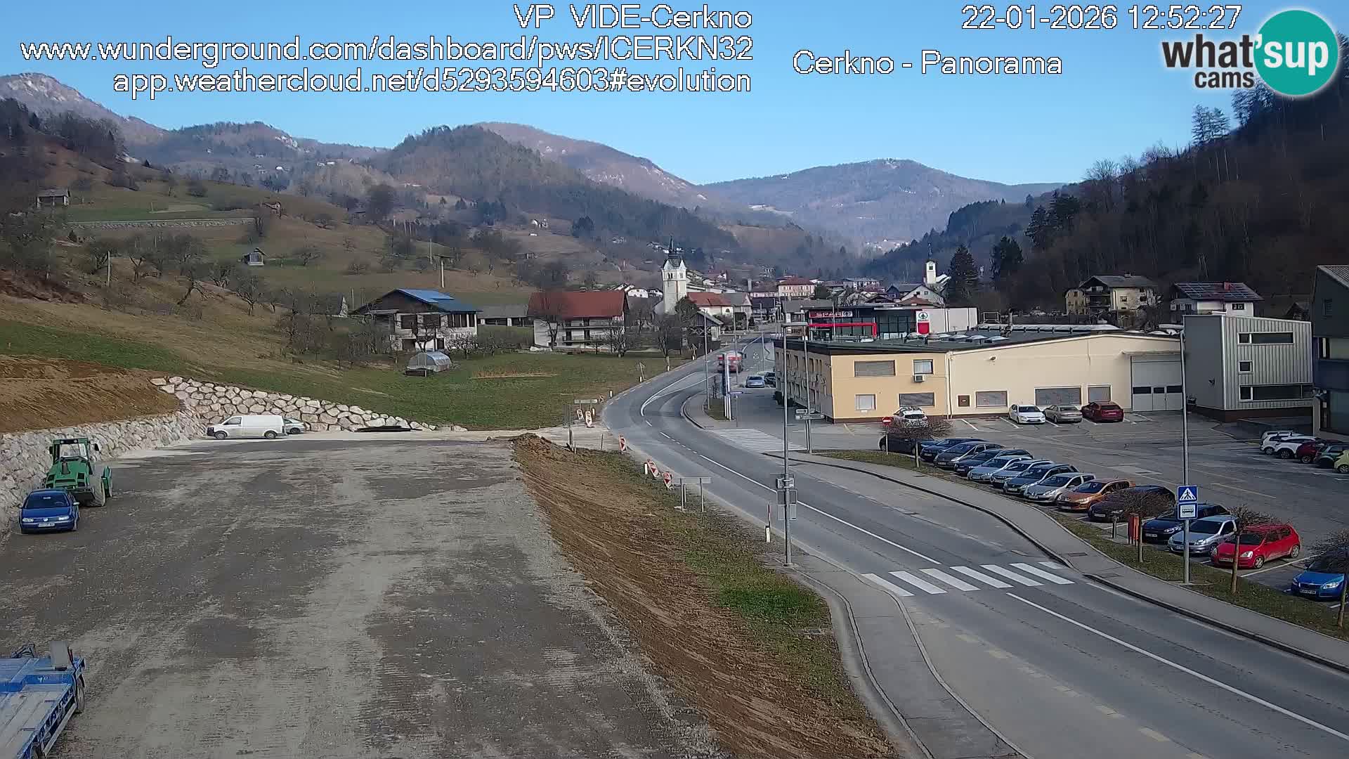 Webcam en direct – Entrée de la ville de Cerkno