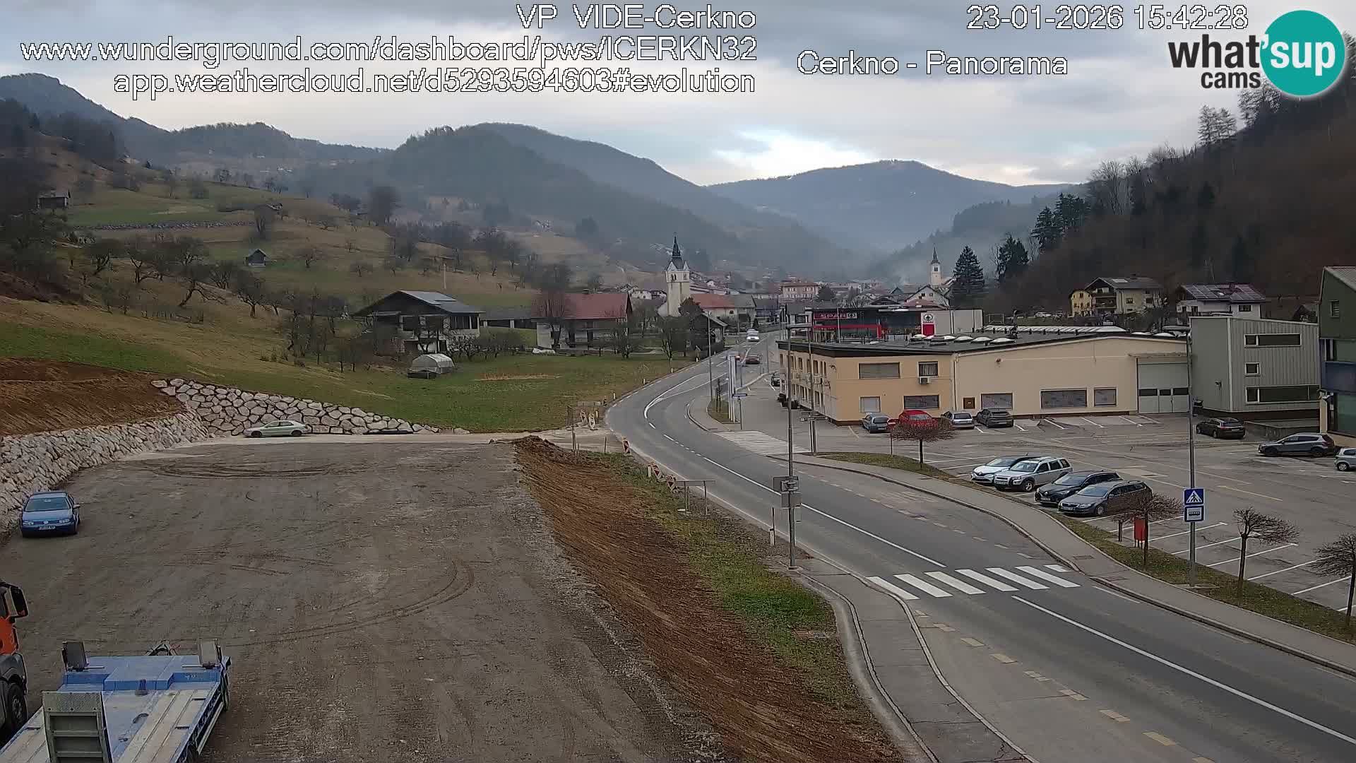 Cerkno entrada a la ciudad Webcam en vivo