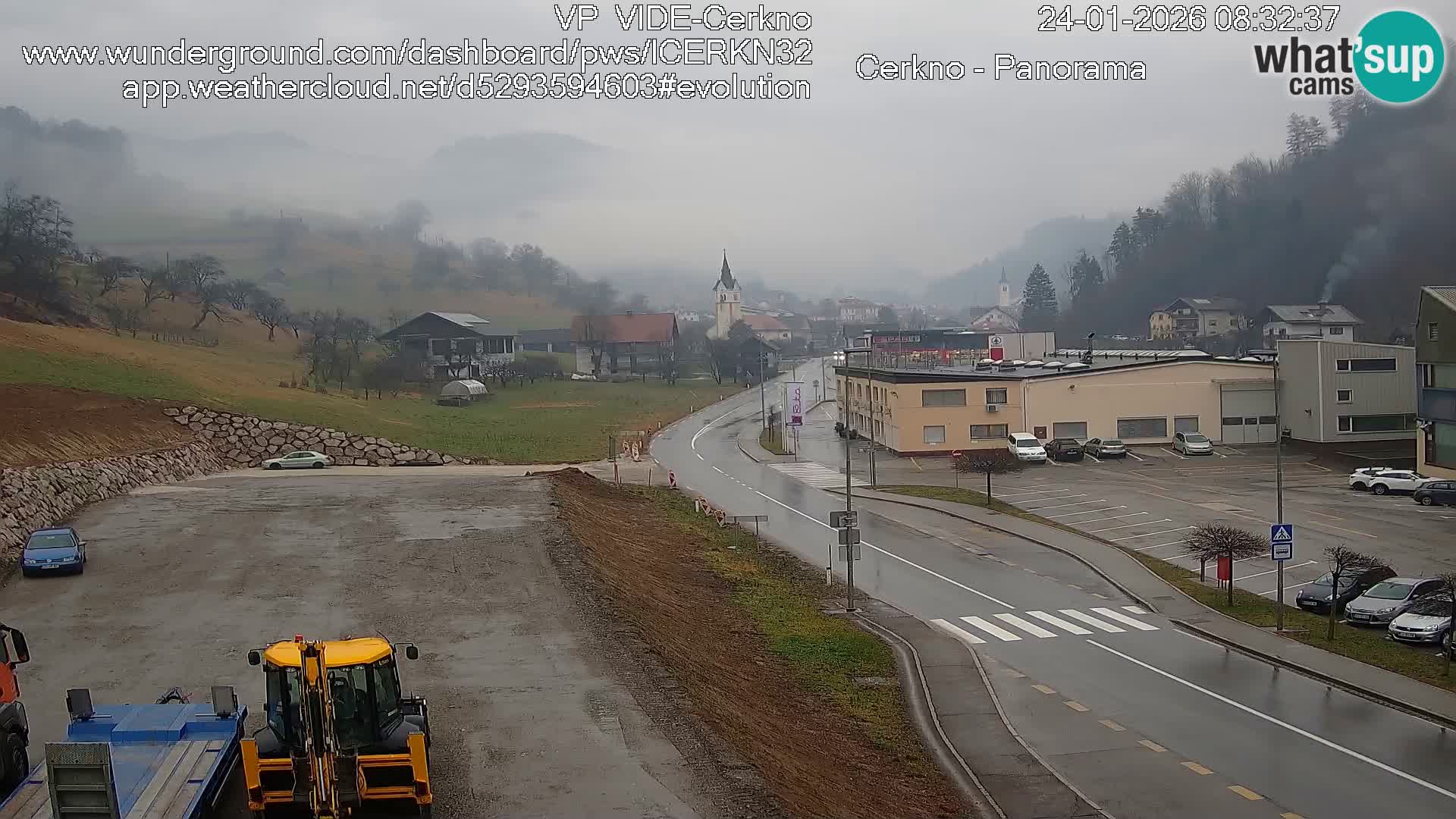 Webcam en direct – Entrée de la ville de Cerkno