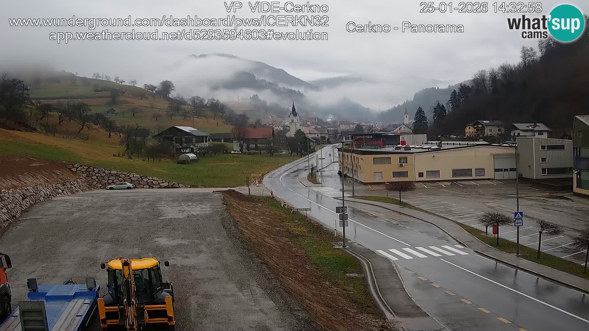 Cerkno city entrance Live Webcam