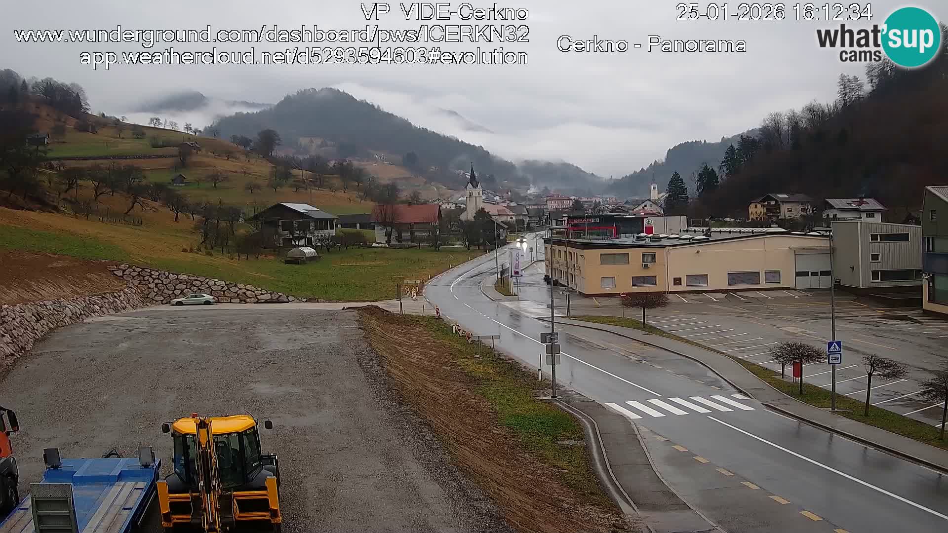 Cerkno city entrance Live Webcam