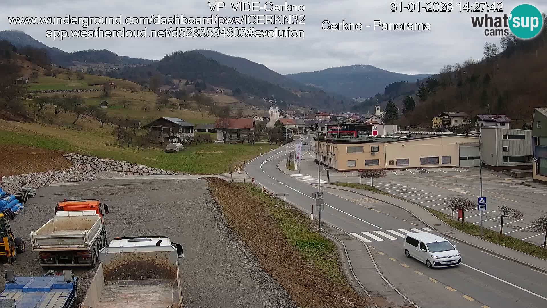Webcam en direct – Entrée de la ville de Cerkno