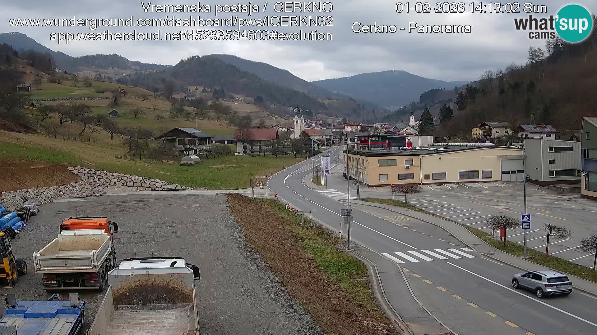 Webcam en direct – Entrée de la ville de Cerkno