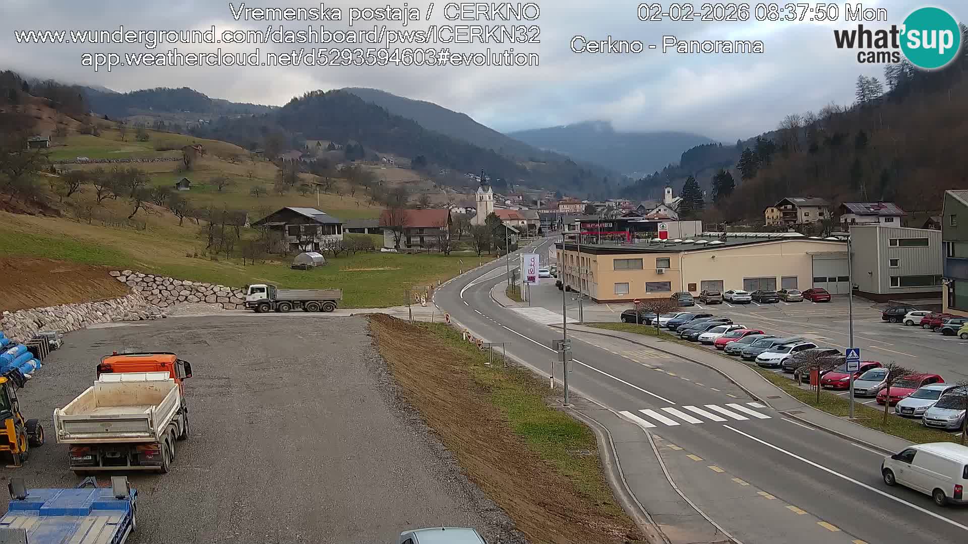 Webcam en direct – Entrée de la ville de Cerkno