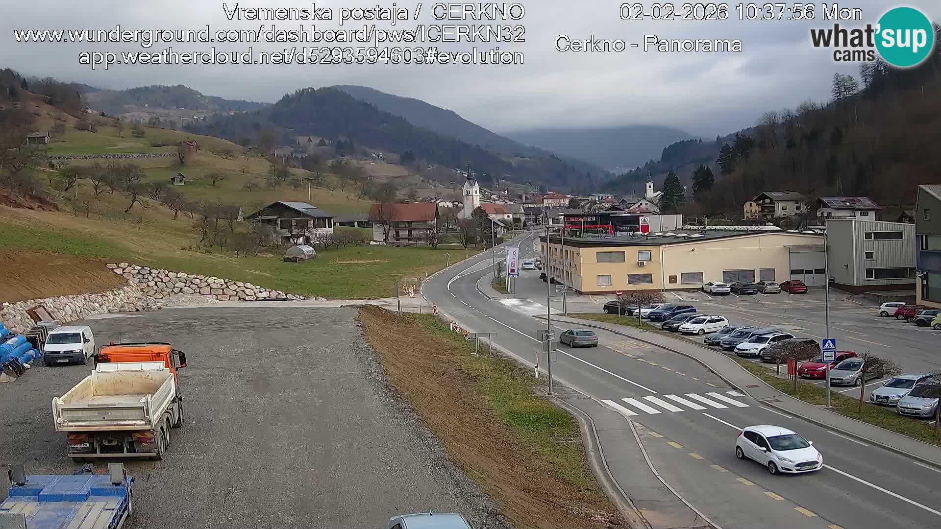 Webcam en direct – Entrée de la ville de Cerkno