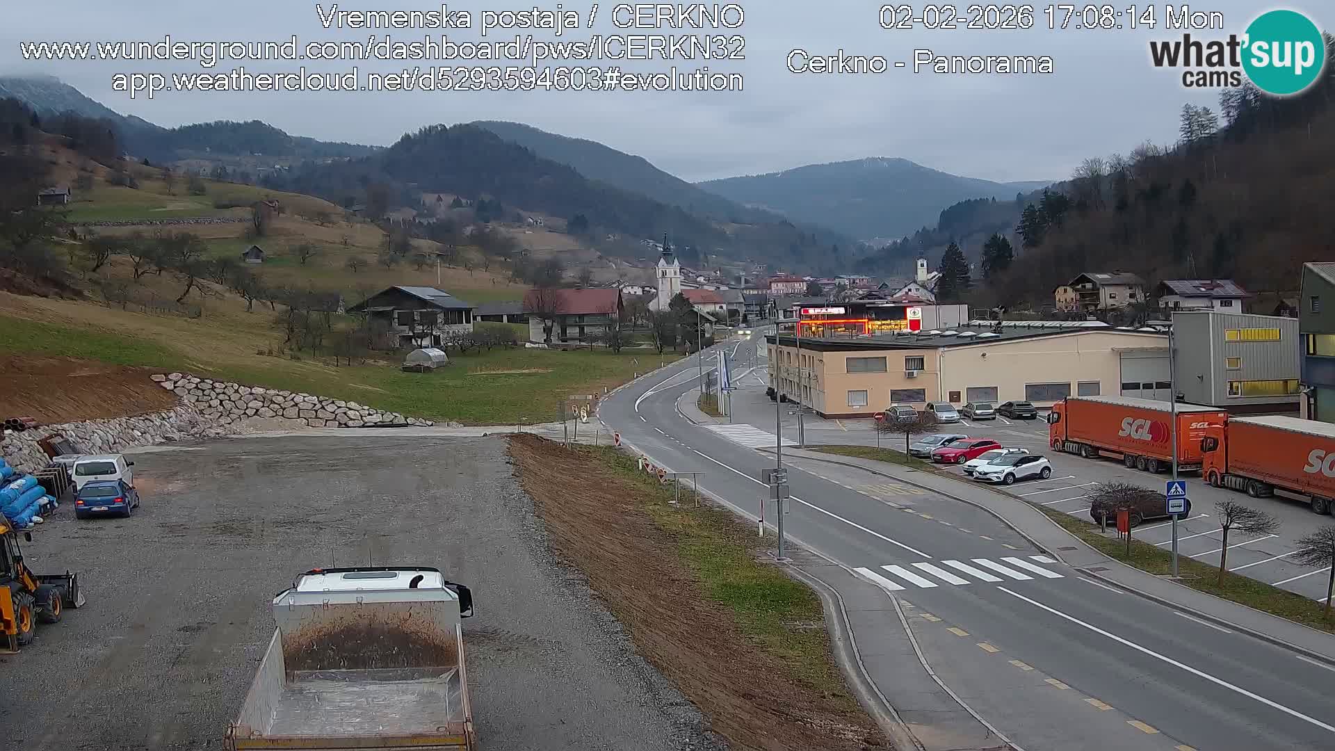 Cerkno entrada a la ciudad Webcam en vivo