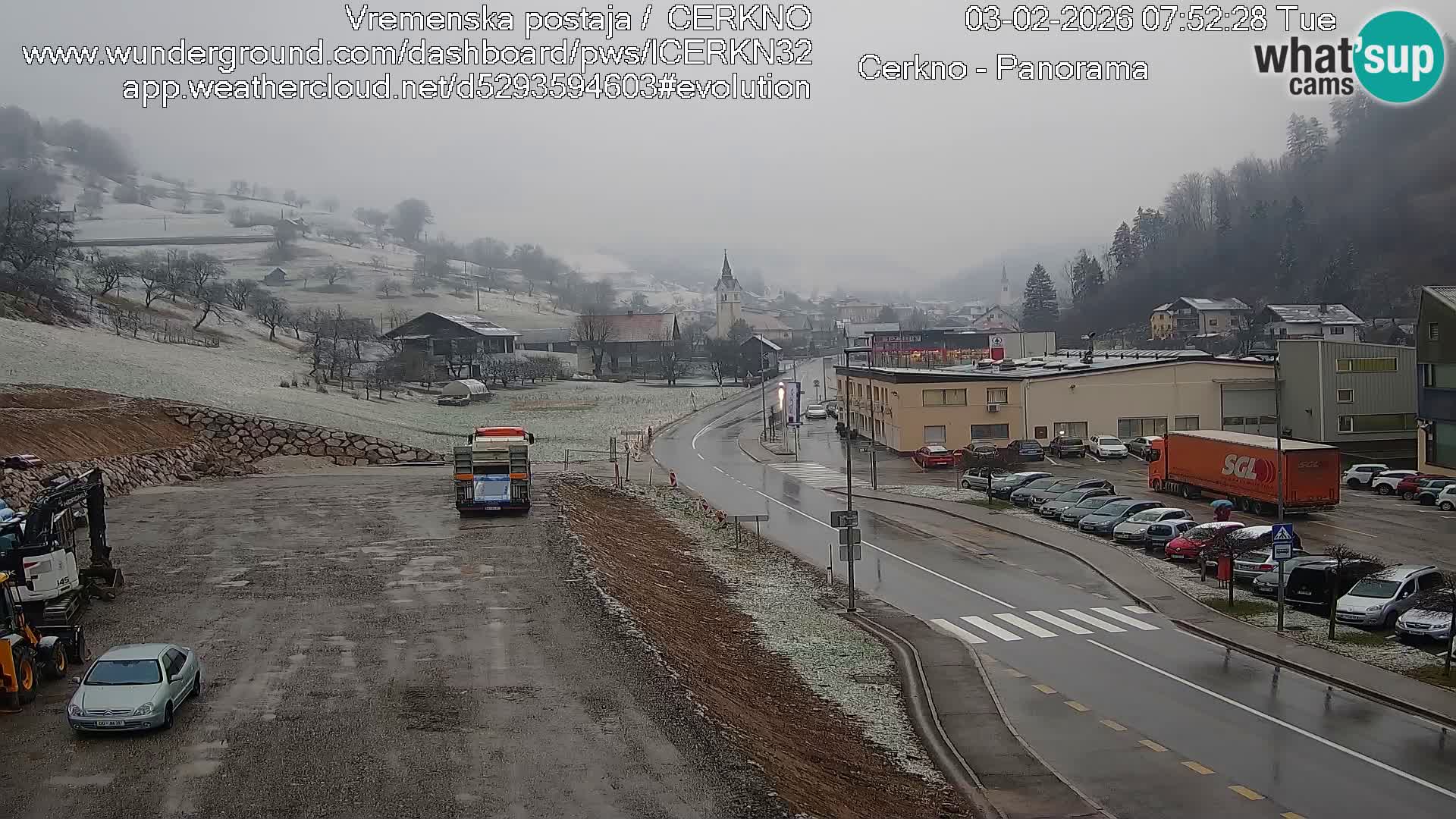 Webcam en direct – Entrée de la ville de Cerkno