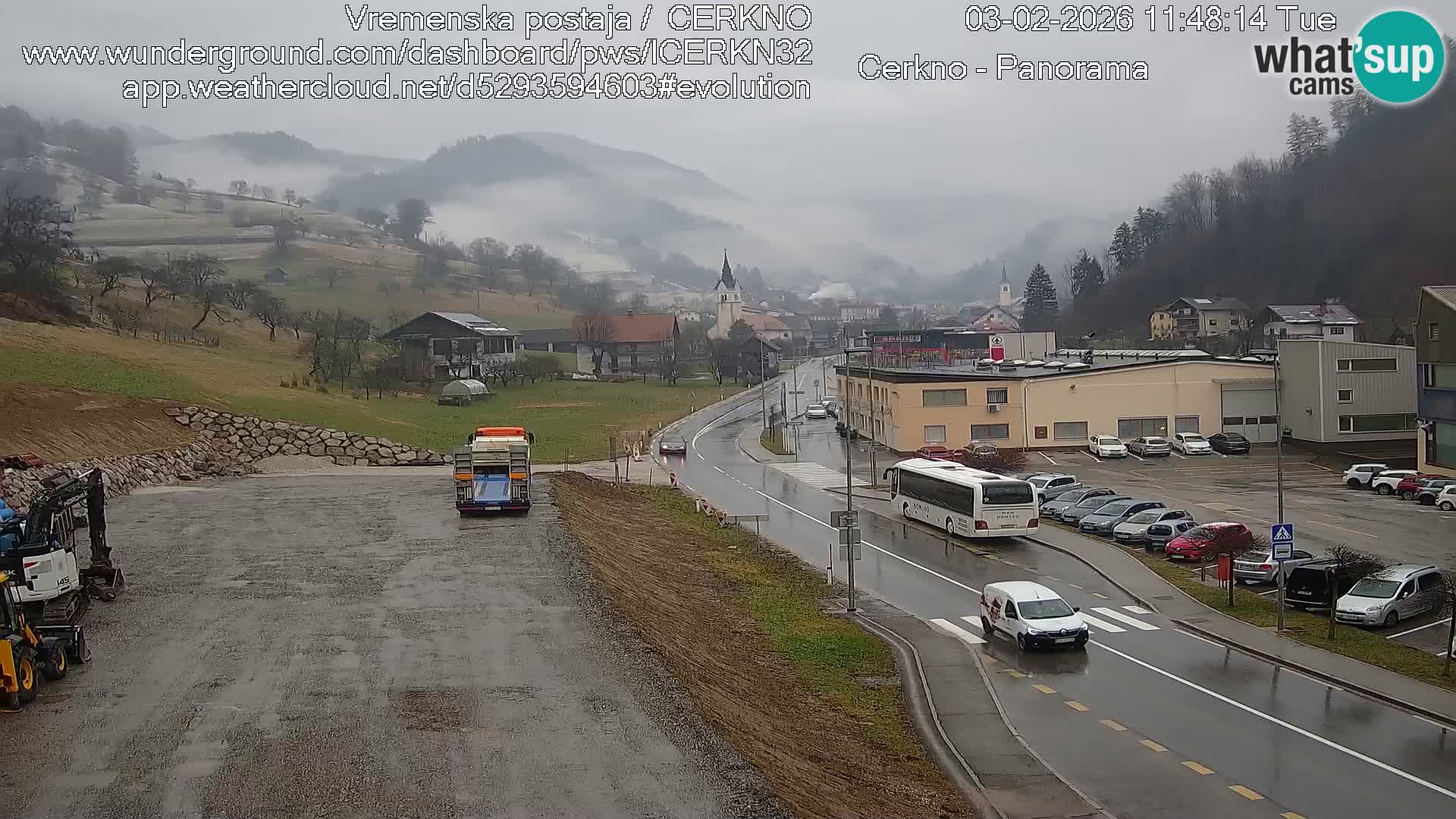 Webcam en direct – Entrée de la ville de Cerkno