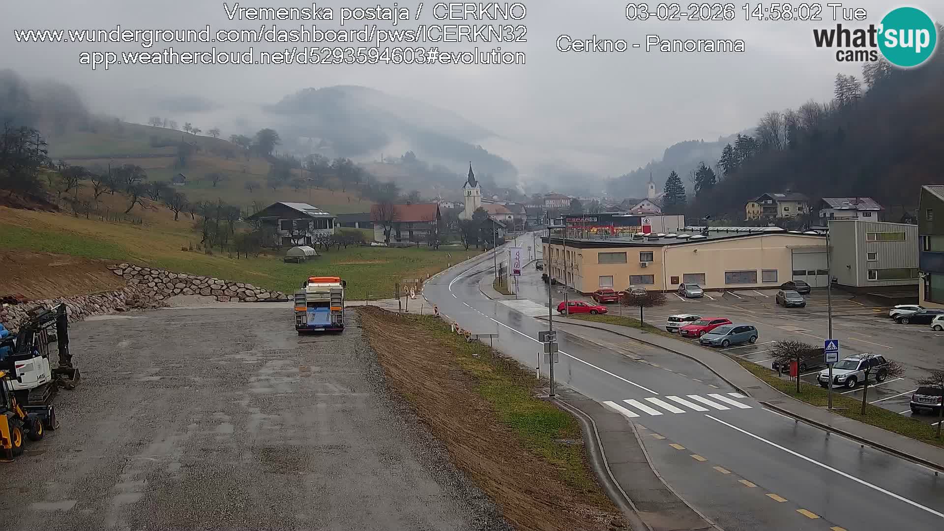 Webcam en direct – Entrée de la ville de Cerkno