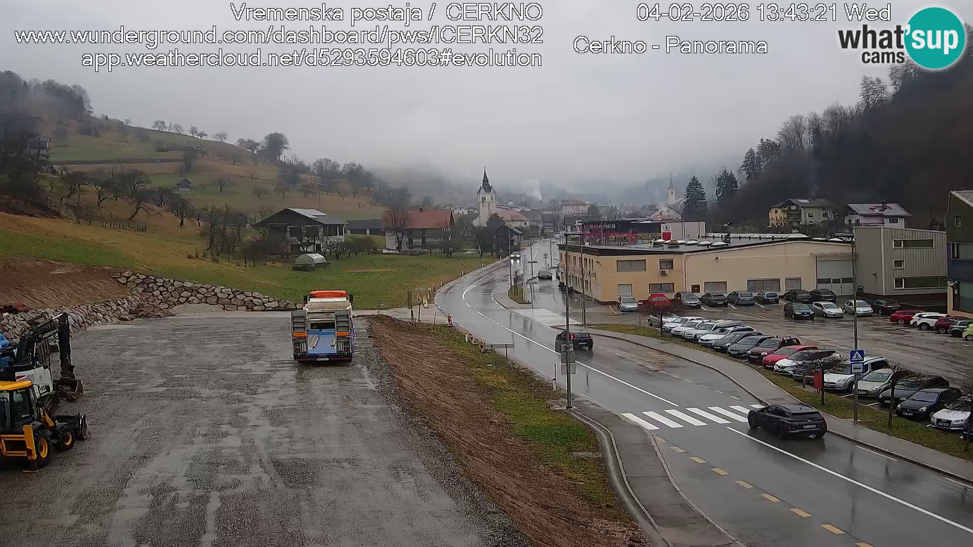 Cerkno city entrance Live Webcam