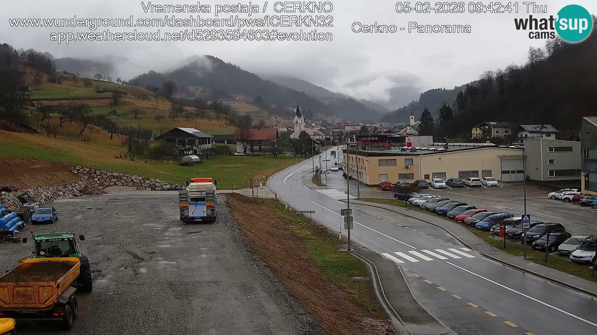 Cerkno city entrance Live Webcam
